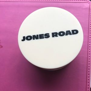 Jones road what the foundation in porcelain